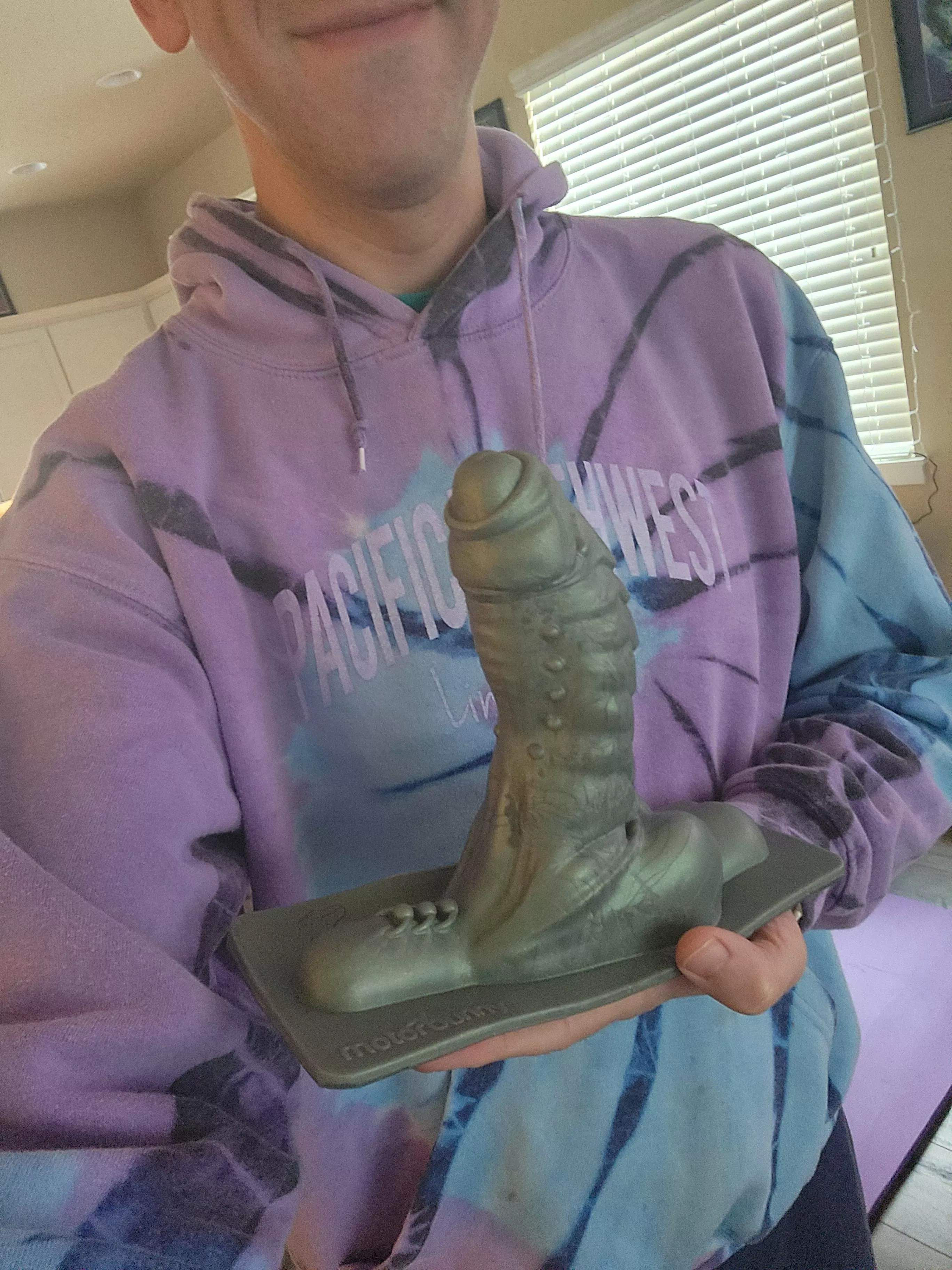 Finally went for this Bad Dragon-Motorbunny colab. So excited 🤩