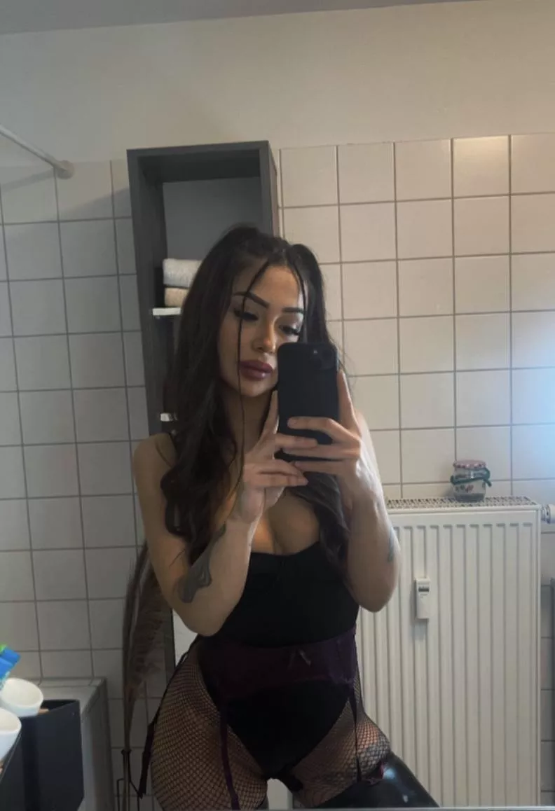 I feel like I was able to get you hard with my outfit