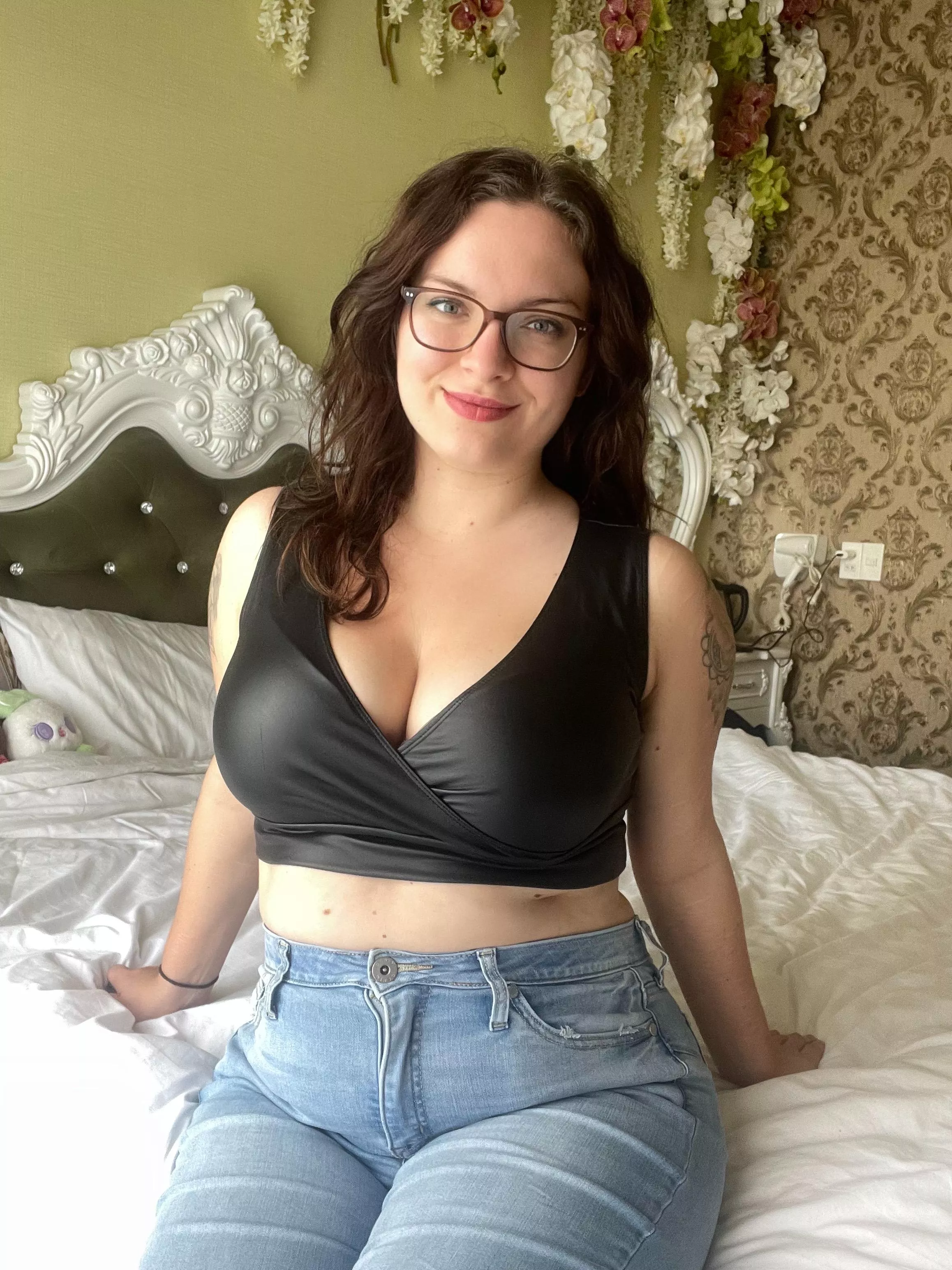 I love how my neighbours stare when I wear this leather top