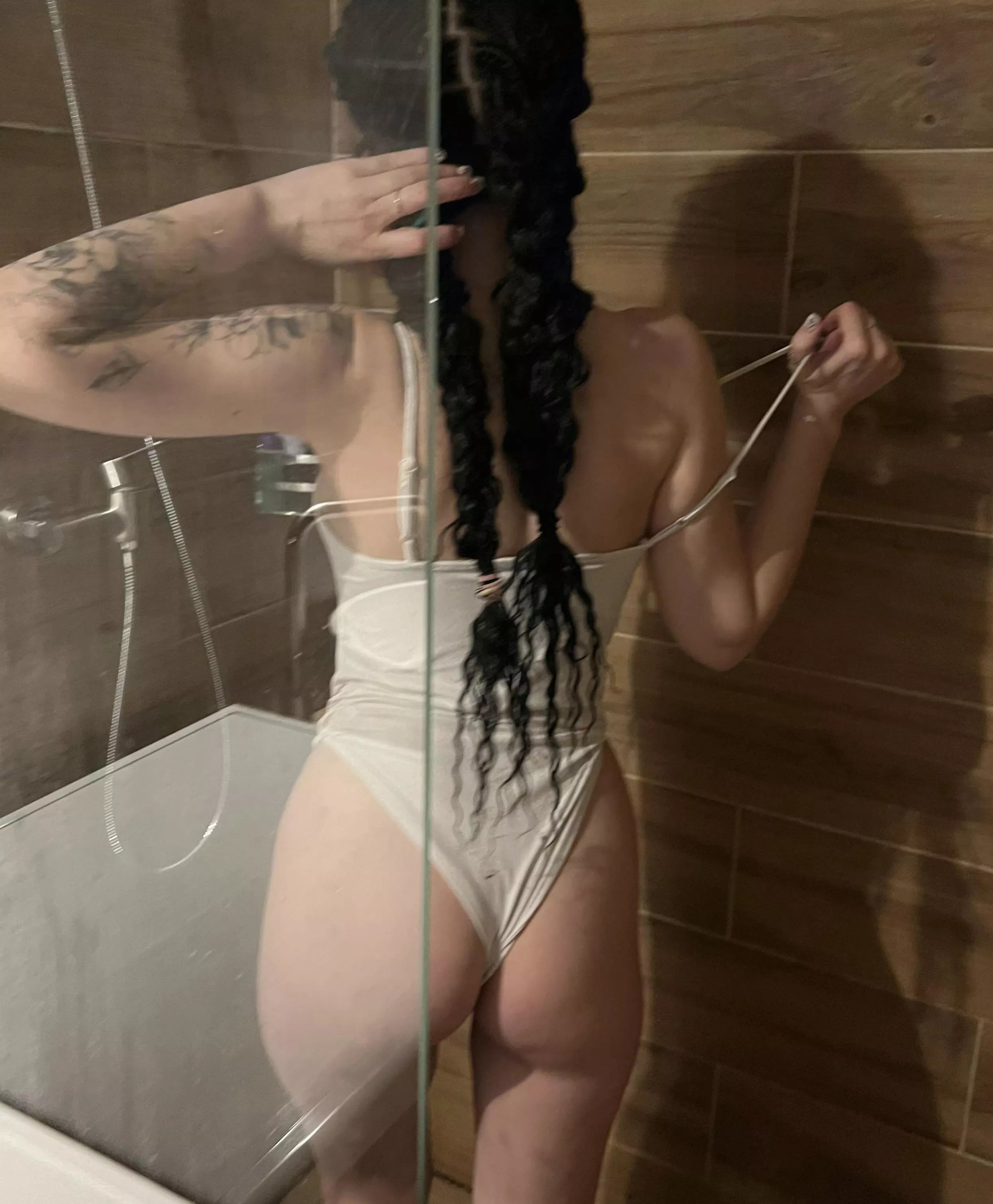 I want treat me like royalty at all times