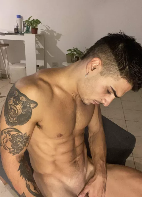 Just wanna know if I could be your favorite scallyboy?