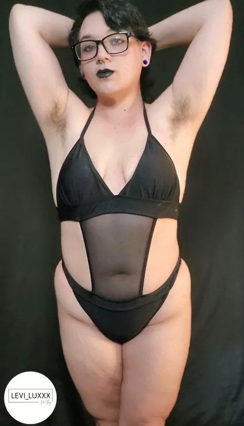 My new rave body suit is perfect for showing of my sweaty hairy pits 🖤