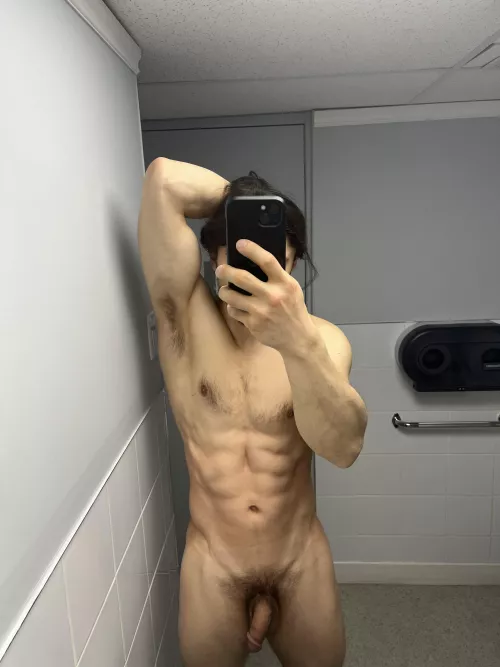 The best boys keep their arms up