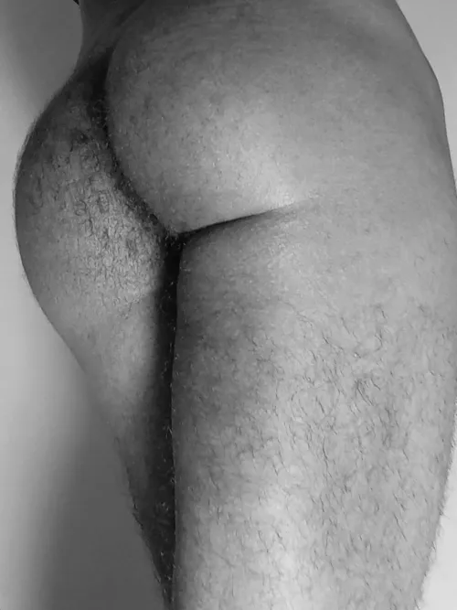 (43) hairy like a peach