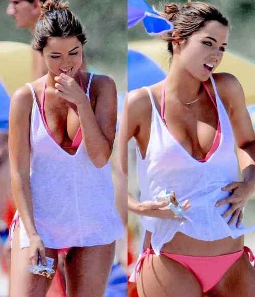 Ana De Armas is So Effortlessly Sexy