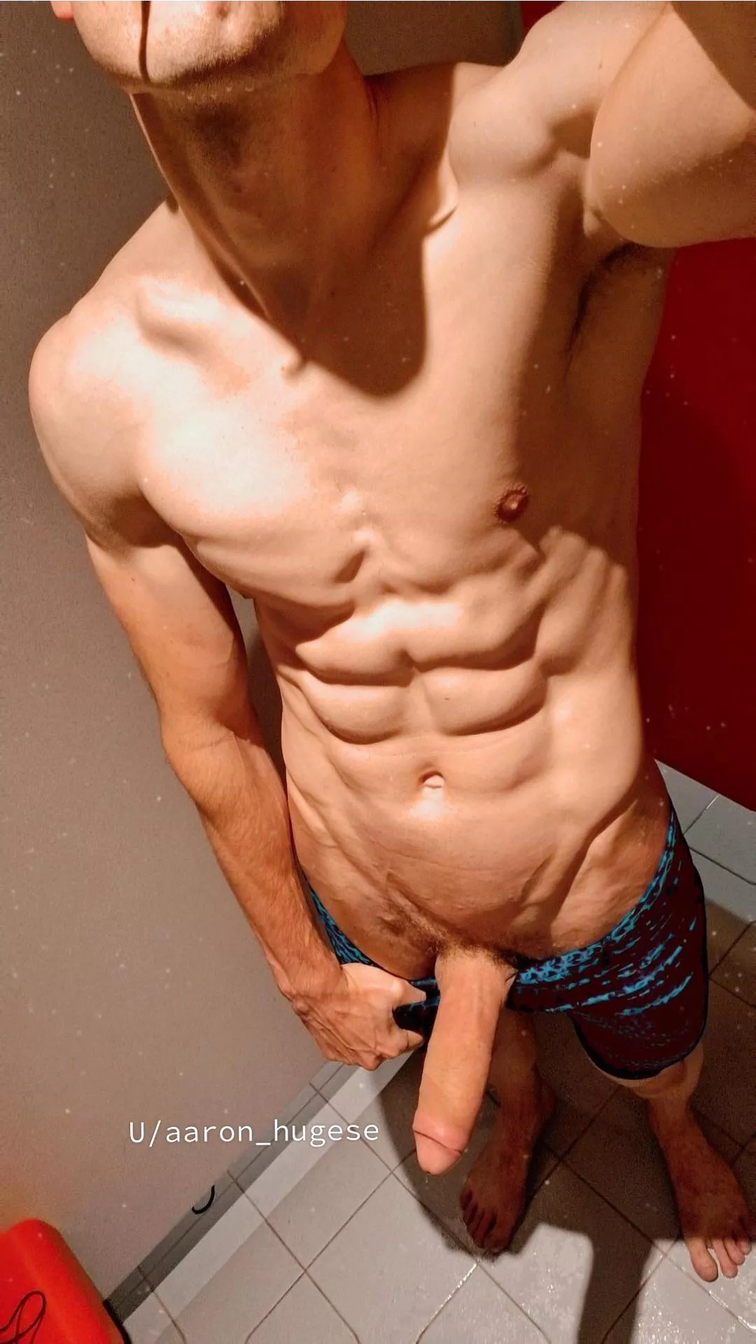 Big uncunt and pretty hard 😈