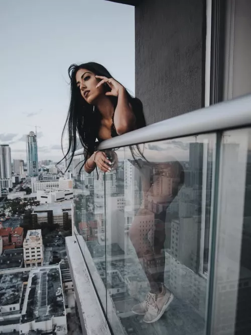 I cant decide which views better