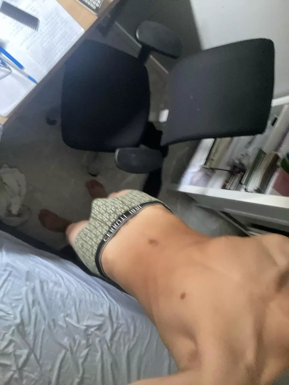 Need some similar bro’s/daddies to jerk w me. s_onass add me