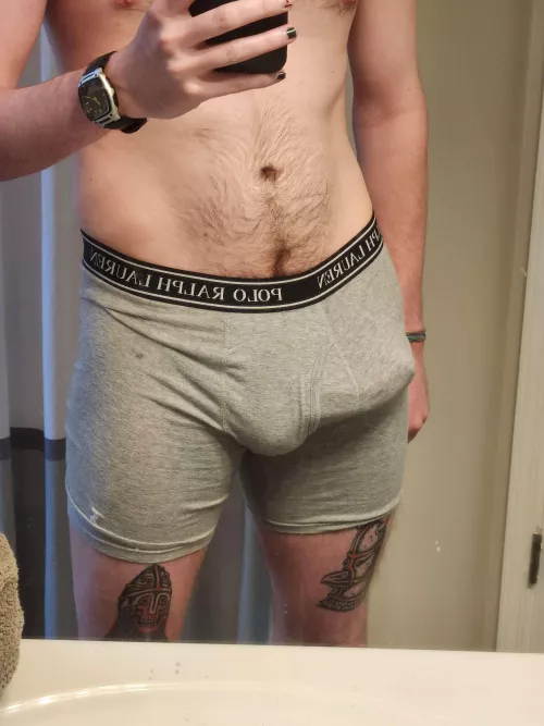 stoned pleasure dom looking for a naughty submissive lady 