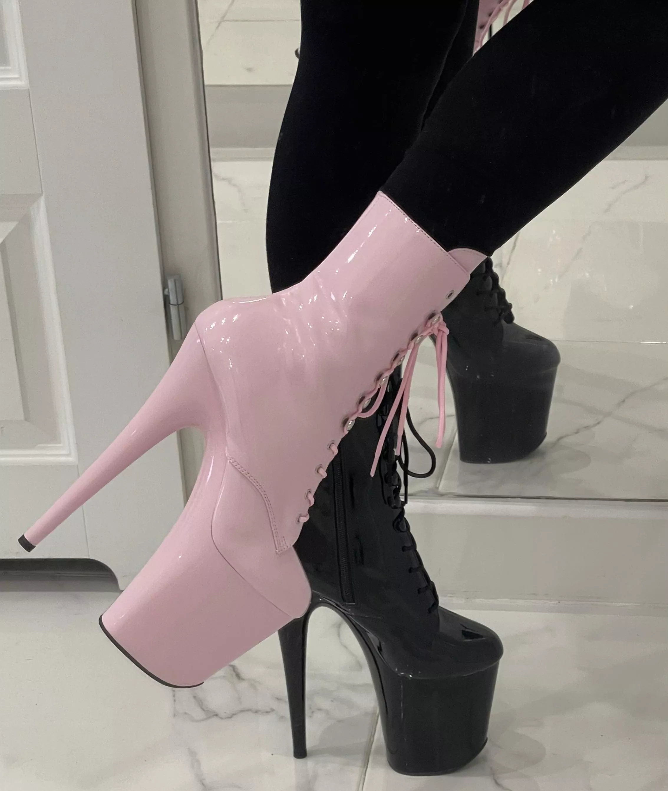 which one do you like more?🤭