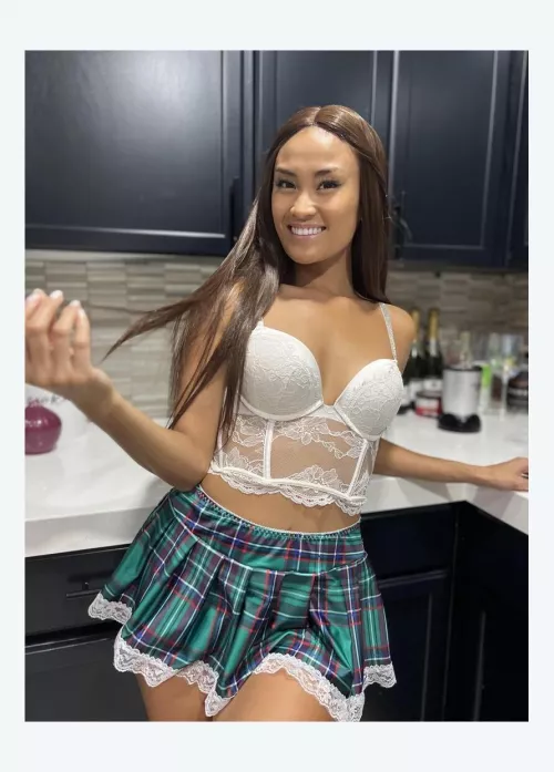 Wouod any older men on here eat me out?