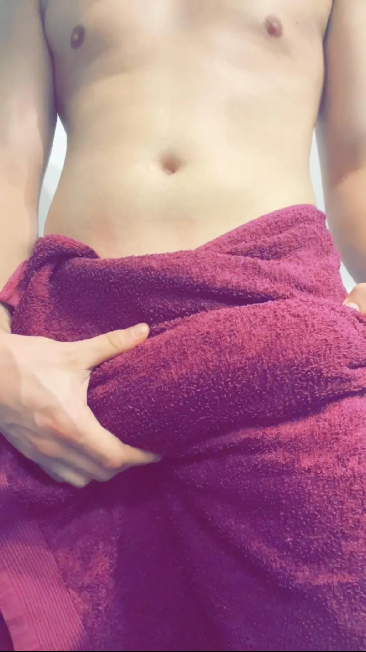 You can see it through the towel… 