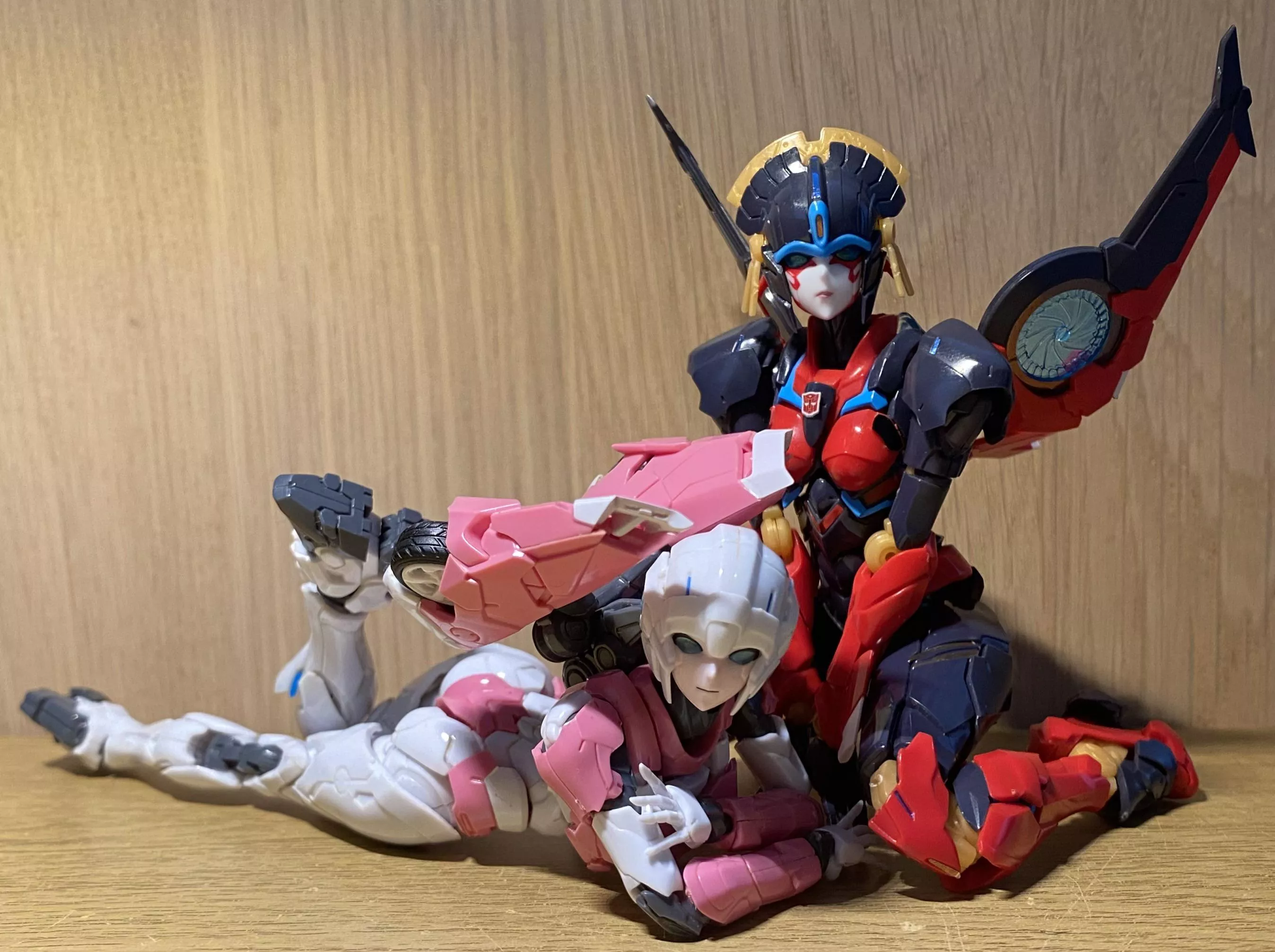 Are Cybertronians classed as “monster girls?” Cos hot-damn.