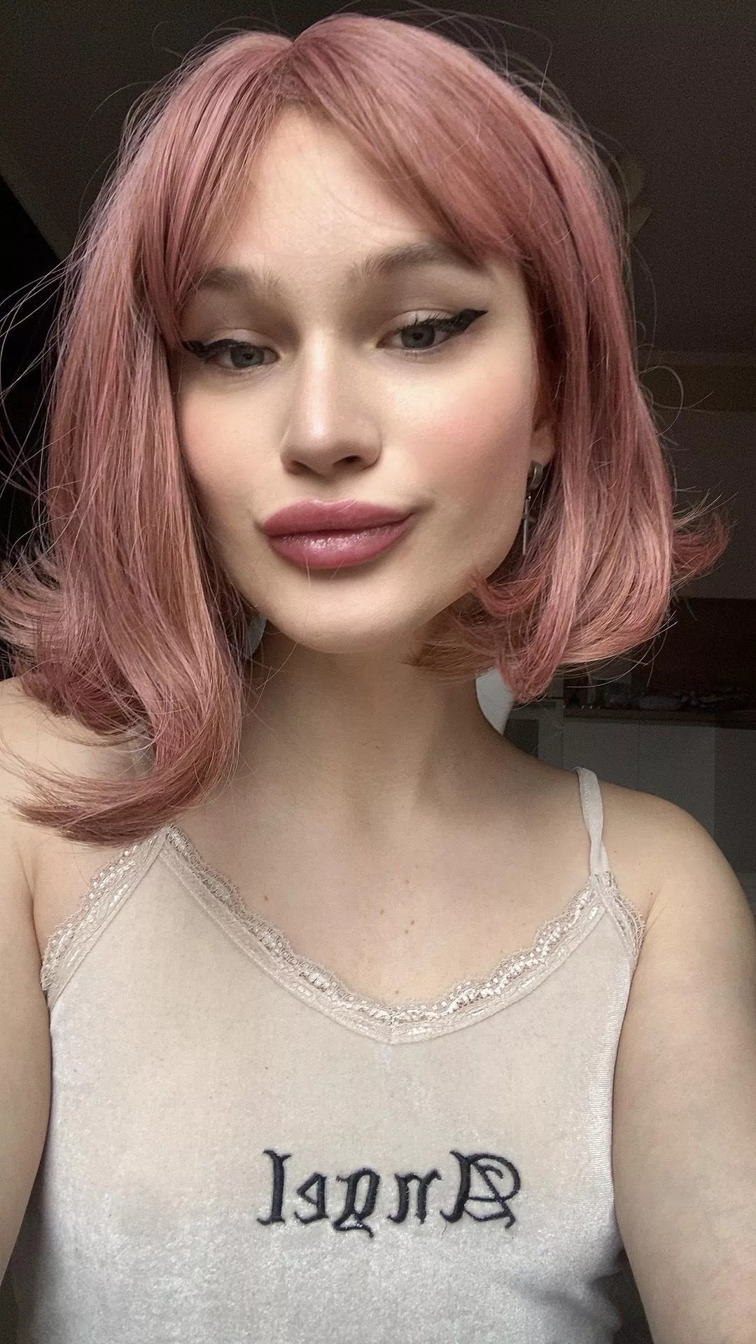 How is my new hairstyle?
