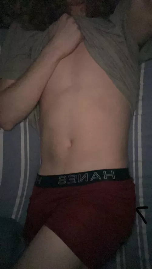 I don’t have fem clothes but I still feel cute :)