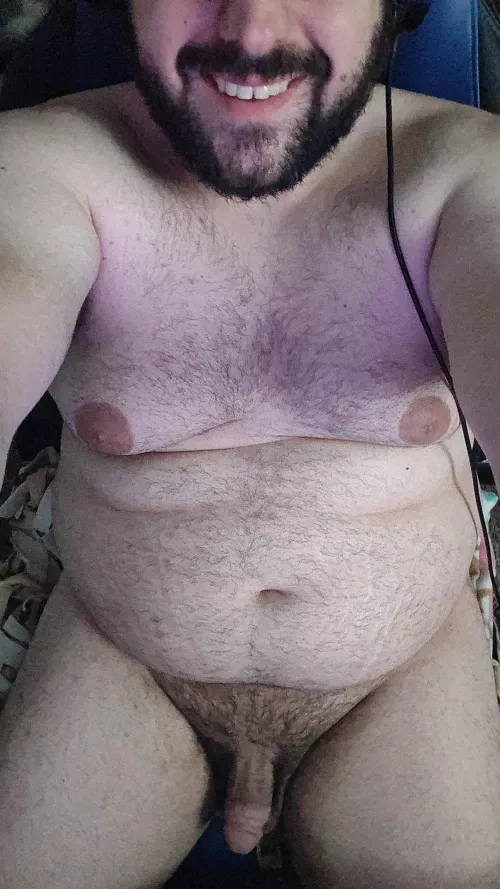 Just hangin out, chatting with people tonight ☺️ Send a DM!