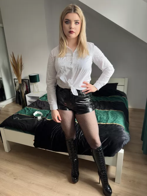 my shiny boots with shorts 