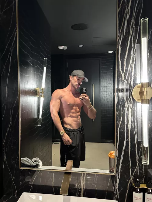 The gym is my second home. 🏠 💪🏼