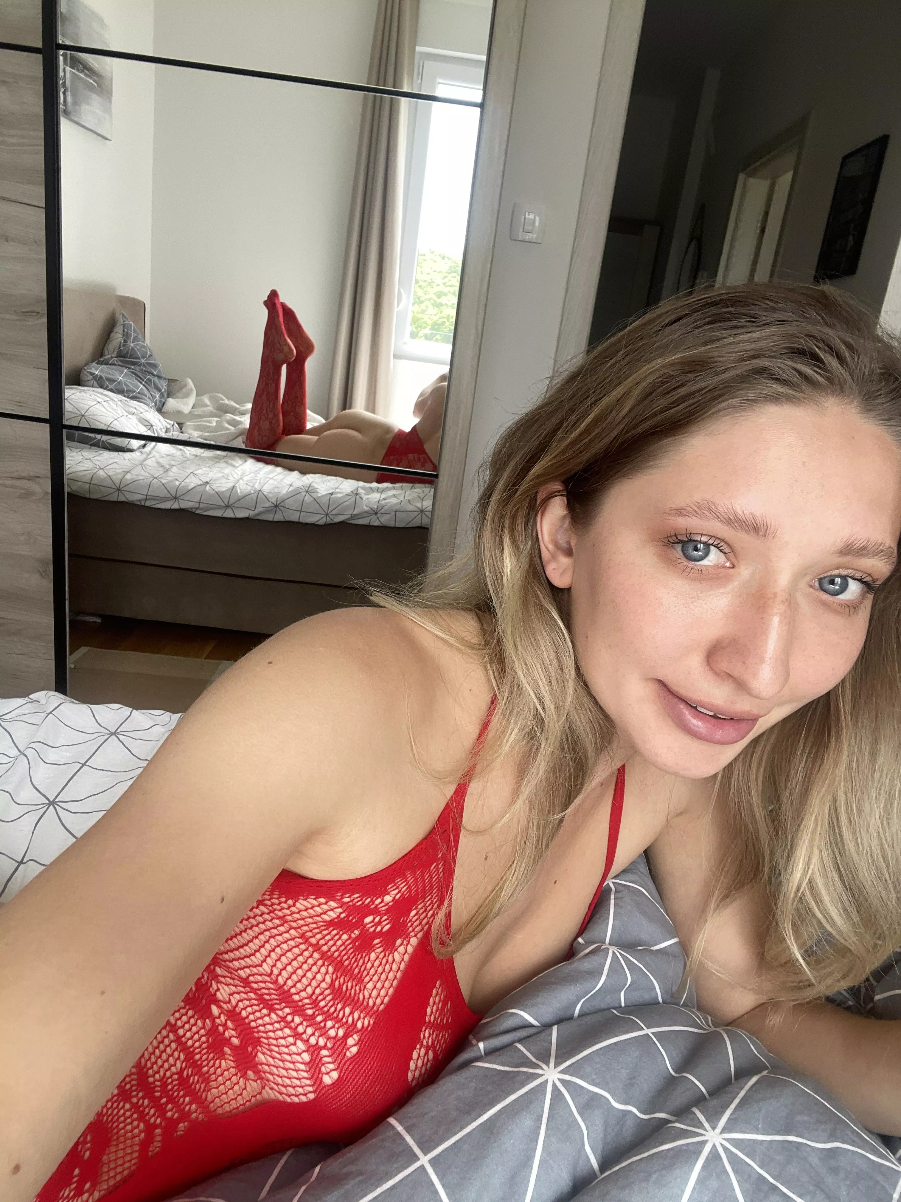 Trying to fit frex and ass in one pic