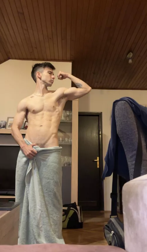 Want me to drop my towel?