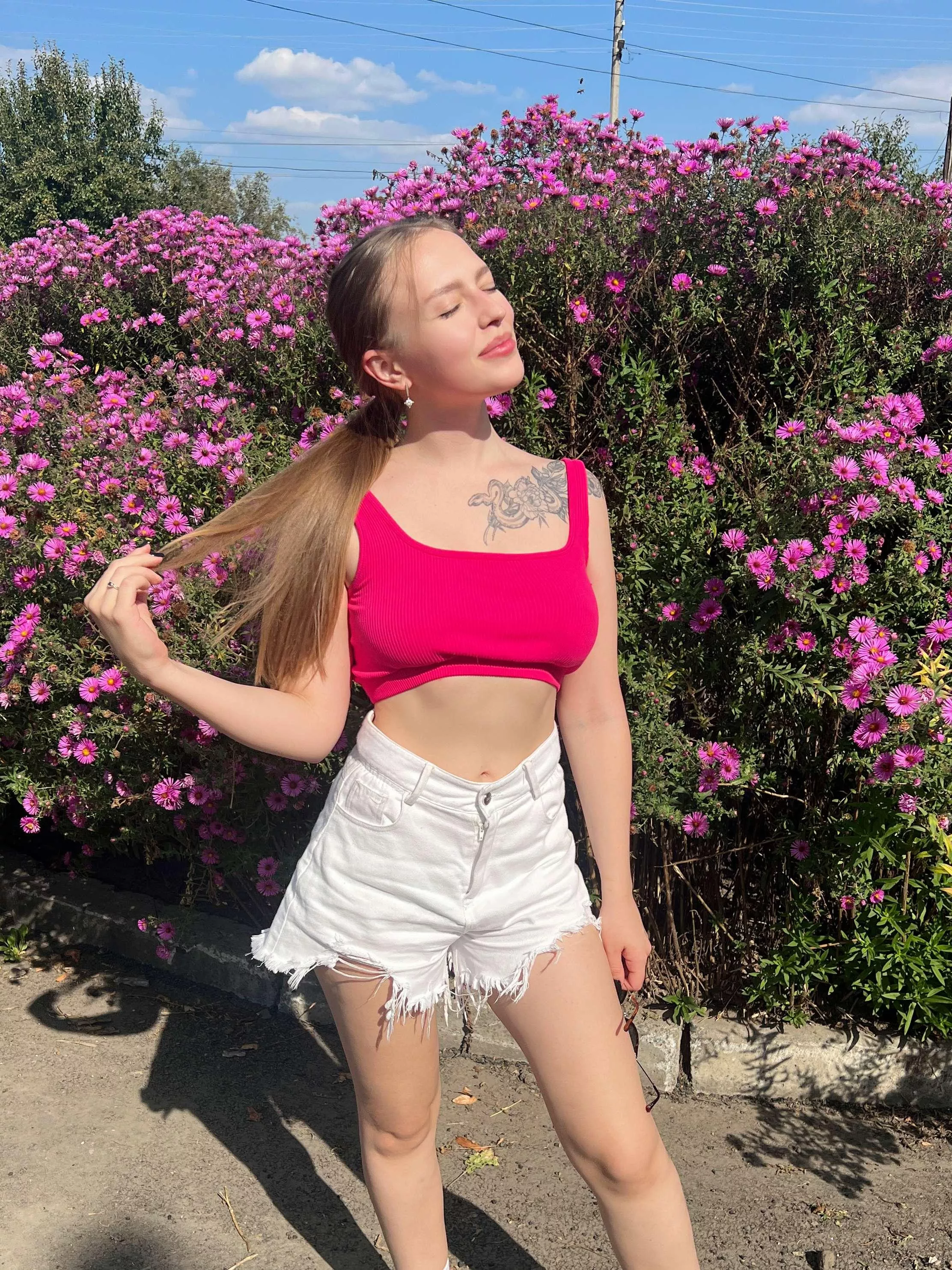 What beautiful flowers, aren't they?