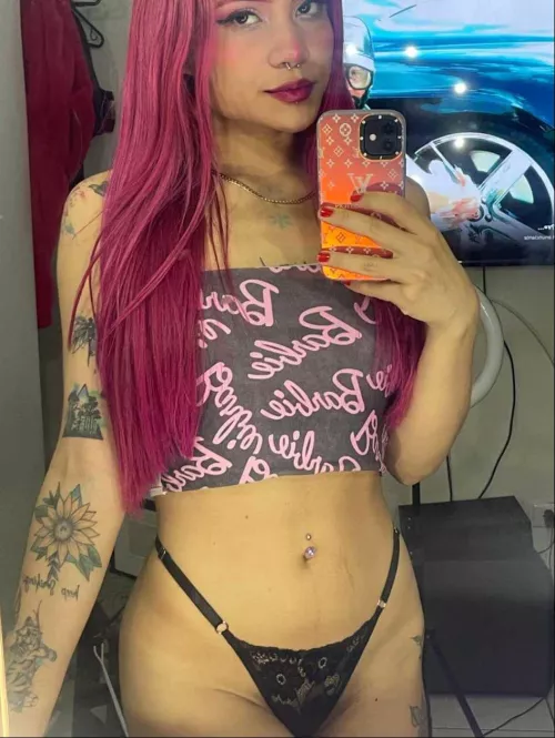 Do you get hard just by looking at my sexy body?
