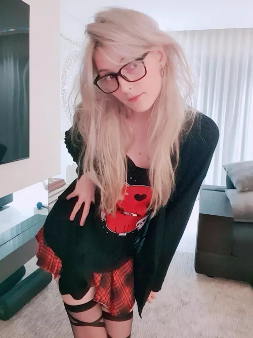 Don't mind me blessing the timeline 😇