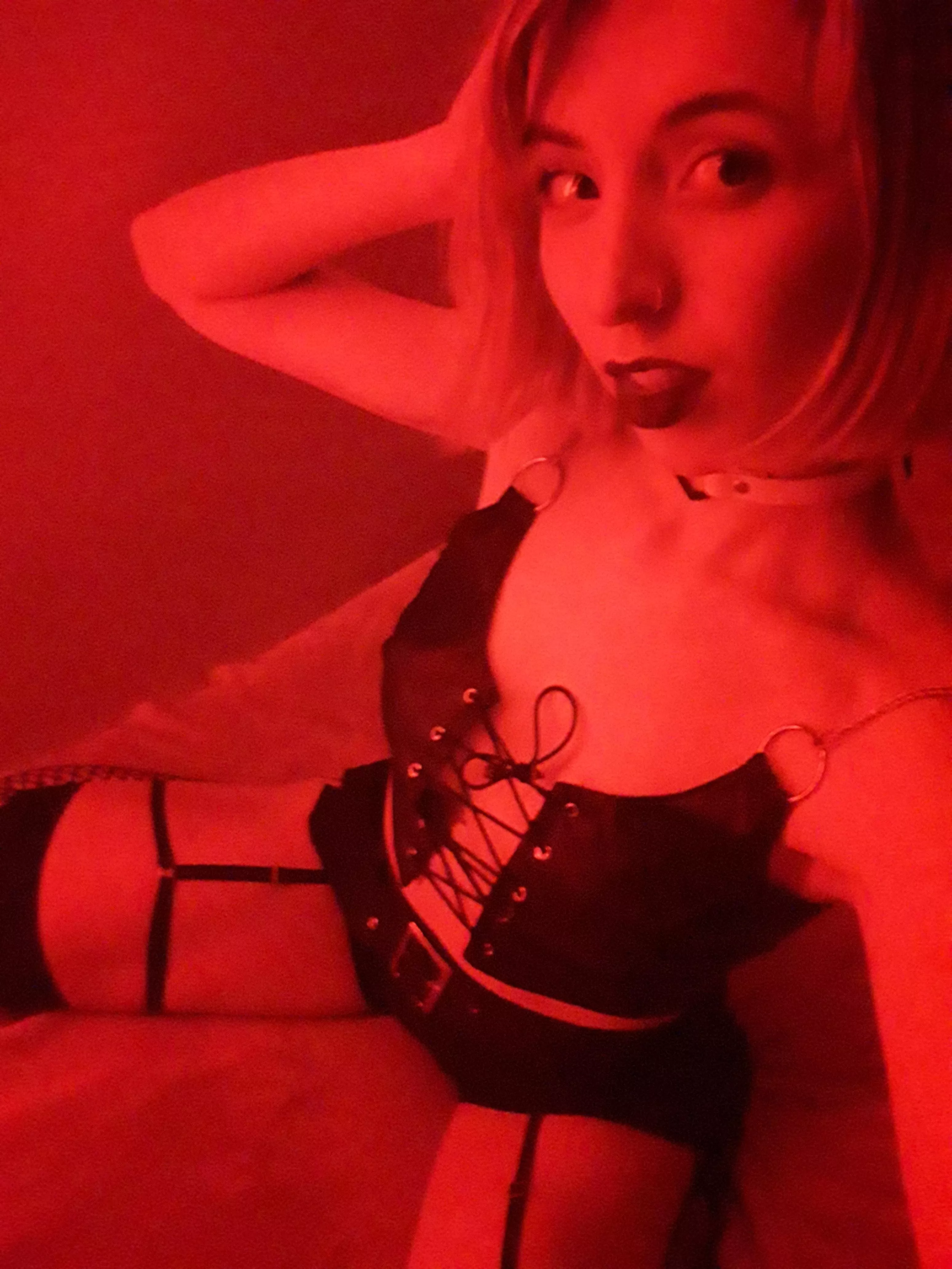 High thight with tiny shorts, yeah or nahh?