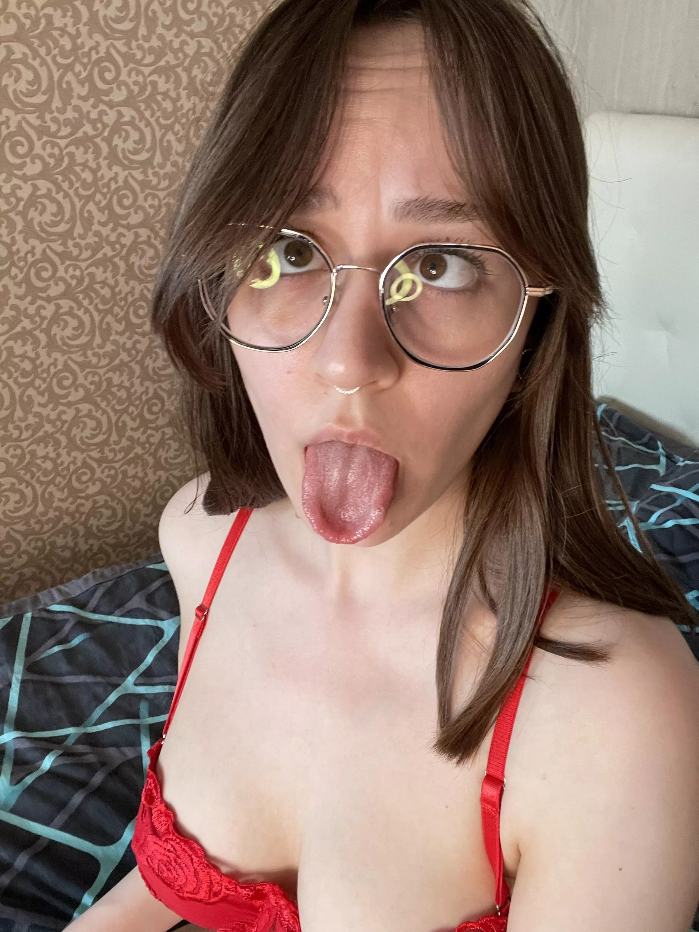 Hope my glasses don't spoil the ahegao