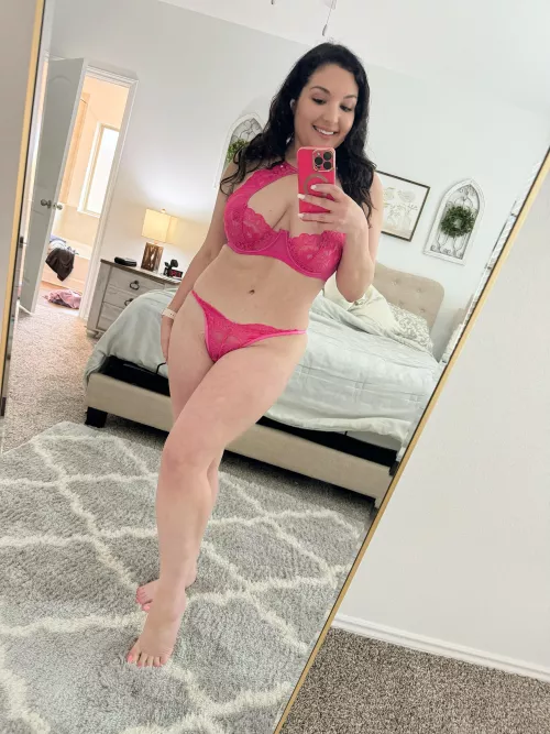 Just a 1980s milf at your service here 