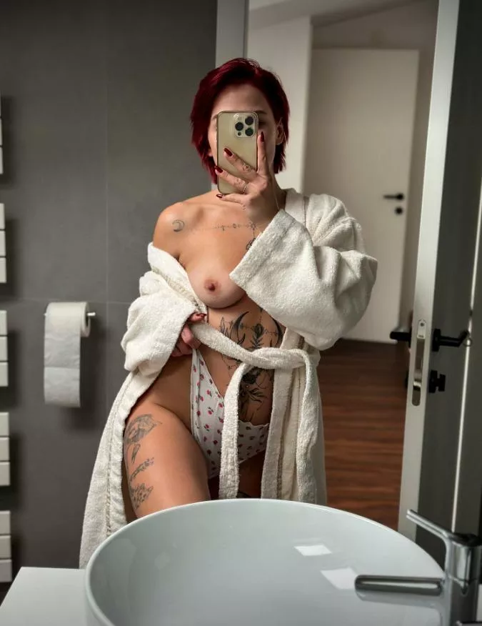 Naughty and tattooed, as you like <3