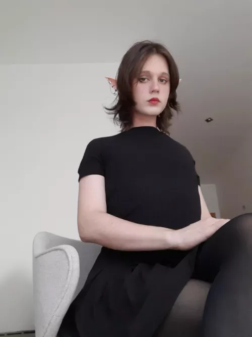 Thought I look feminine here 