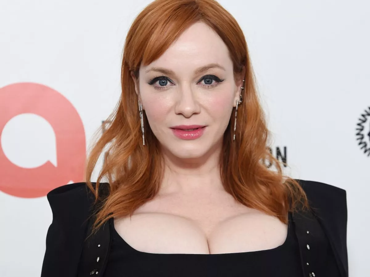Wishing I had a BF, so we could stroke each other to the boobielicious Christina Hendricks