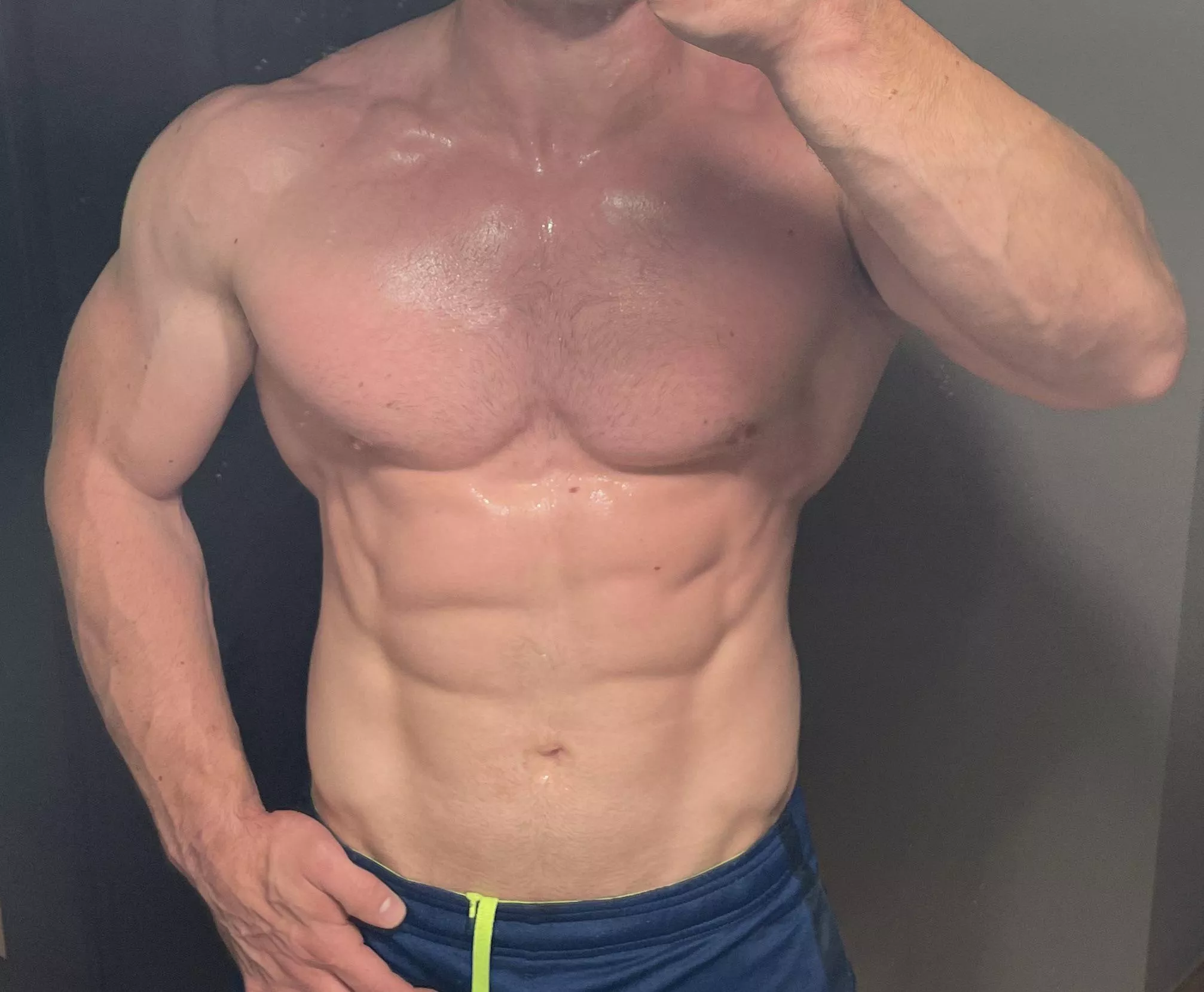 [39] insecure man seeking internet validation