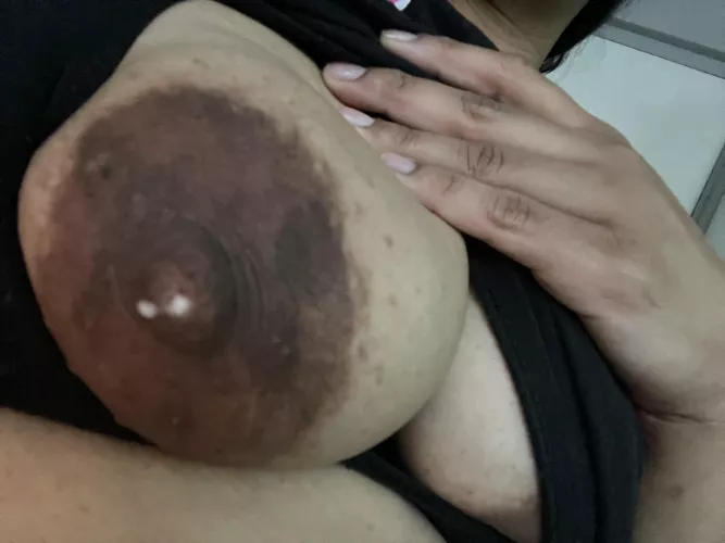 Chocolate pancakes and some milk 🥛