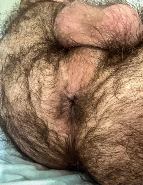 Dad’s musky post workout ass.