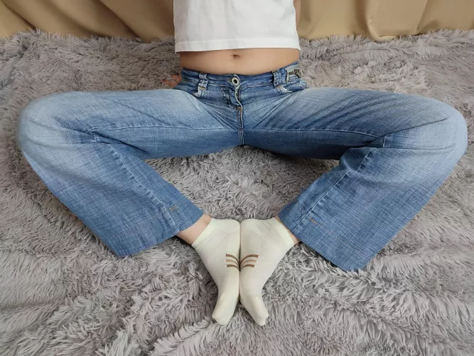 Do my socks match my outfit