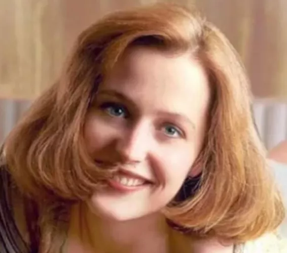 Gillian Anderson