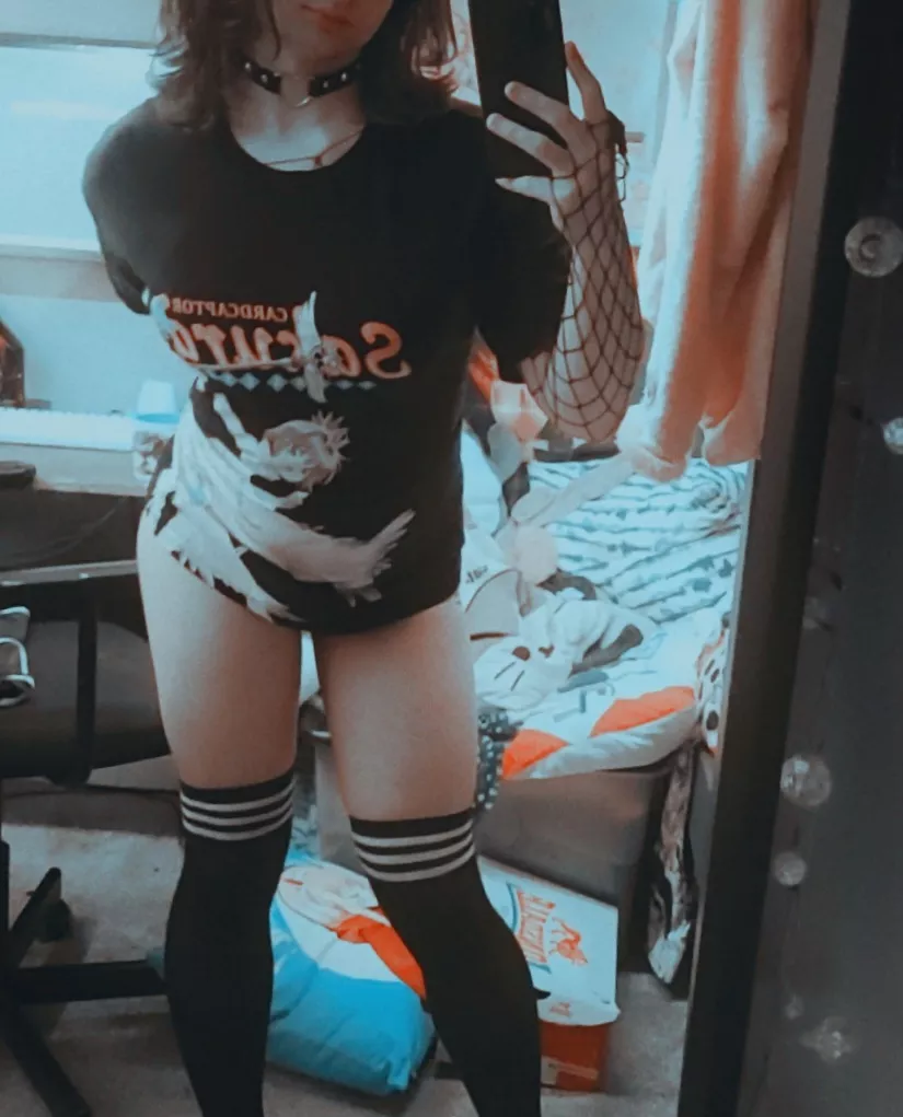 Hey bro its not funny give me my pants back! 