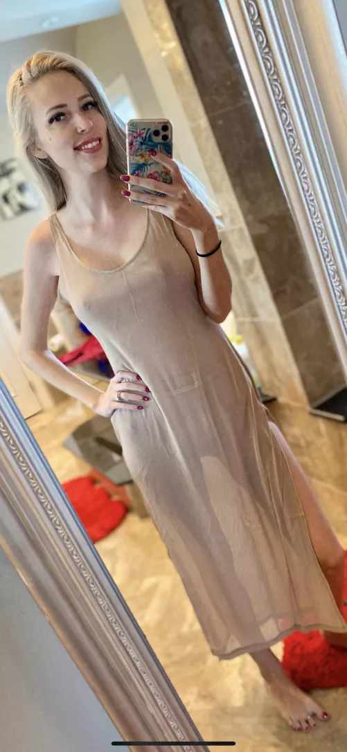 My favorite dress to wear on a date … I hope you like it :-)