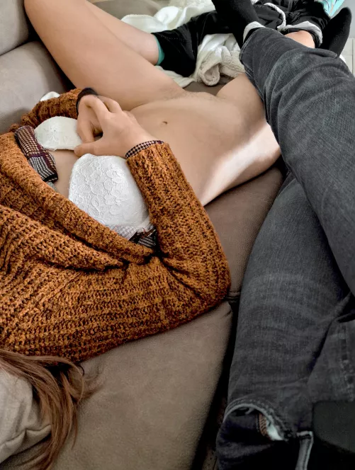 Sofa masturbation is the best 🤤