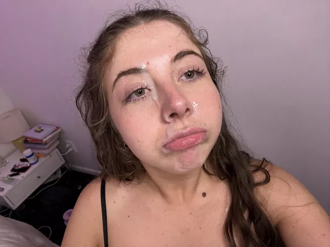 Thought I looked hot after my facial 😇
