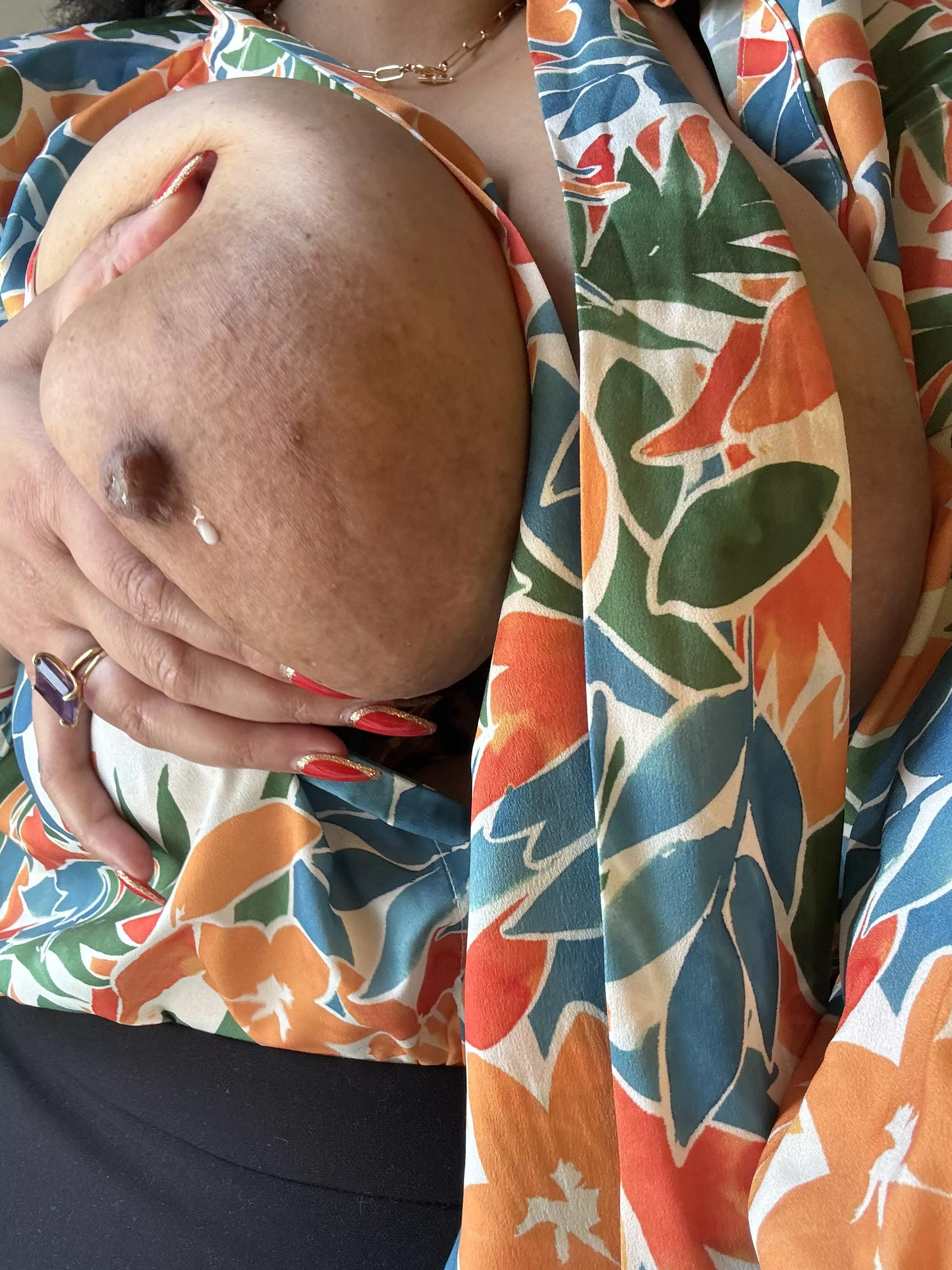 Another day of flaunting my milkers