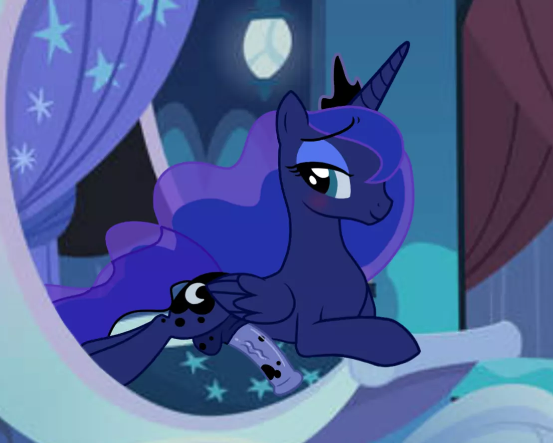 Futa luna (art by me)