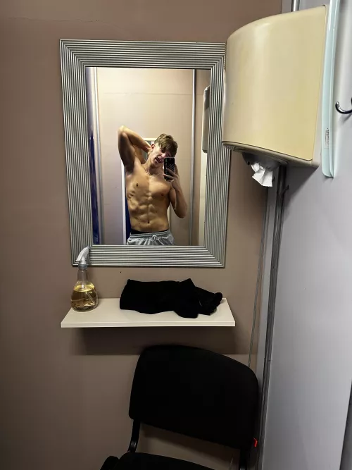 I M LIVE NOW😈💦 Let’s play https://chaturbate.com/christianlevine_