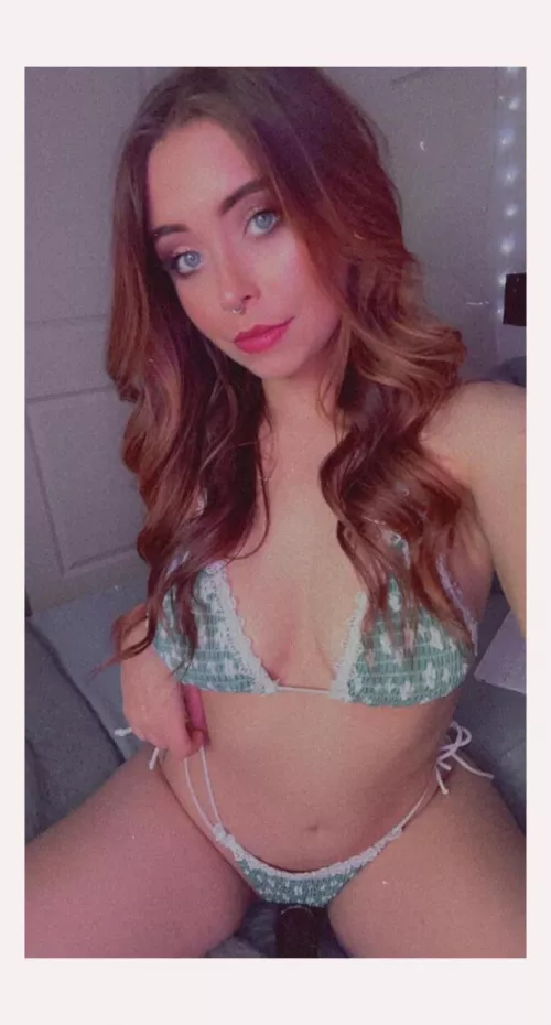 I’m onlineeee, come nang😈 www.chaturbate.com/stacycakesxo