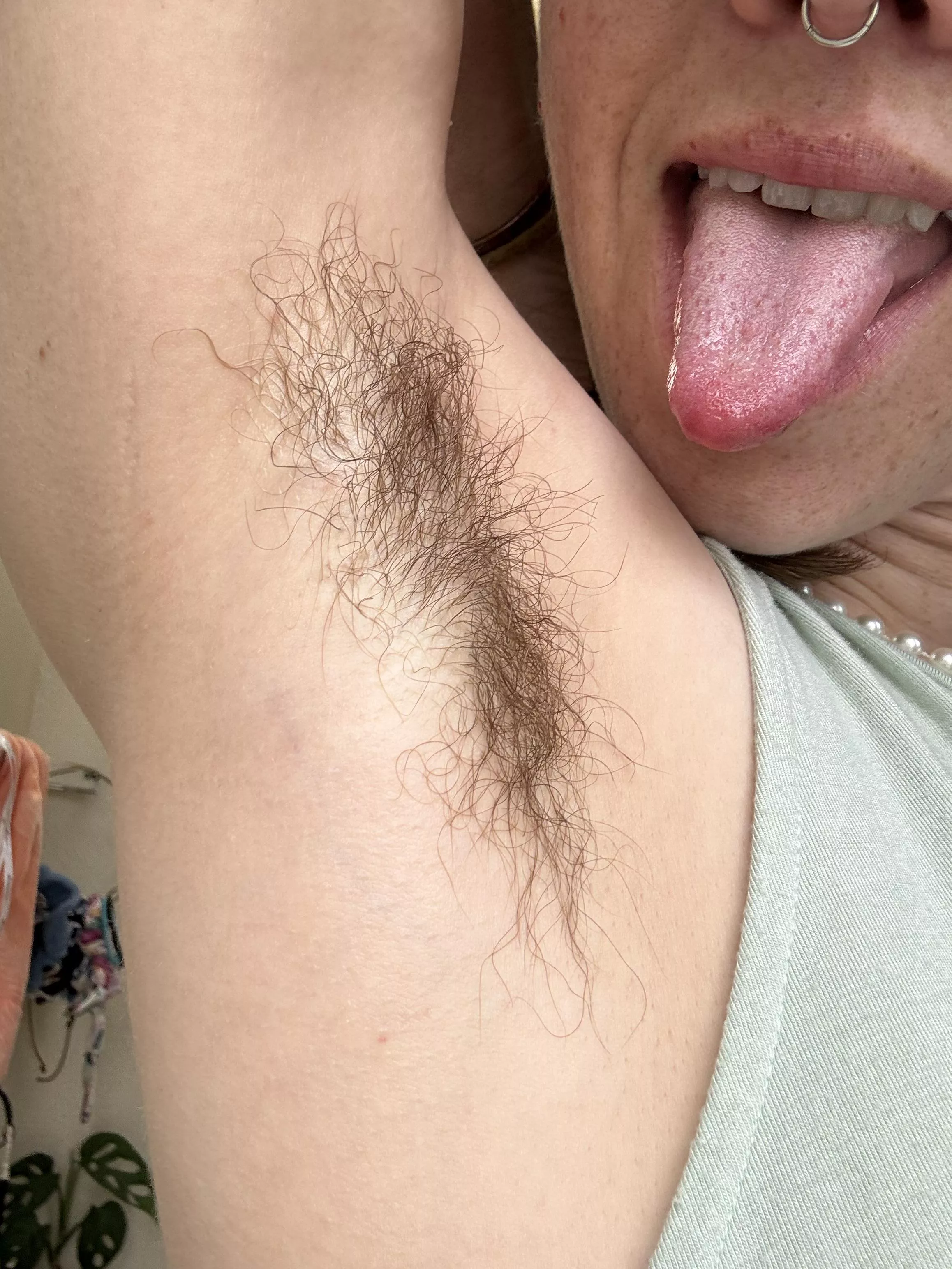 pearl’s sweaty pit 