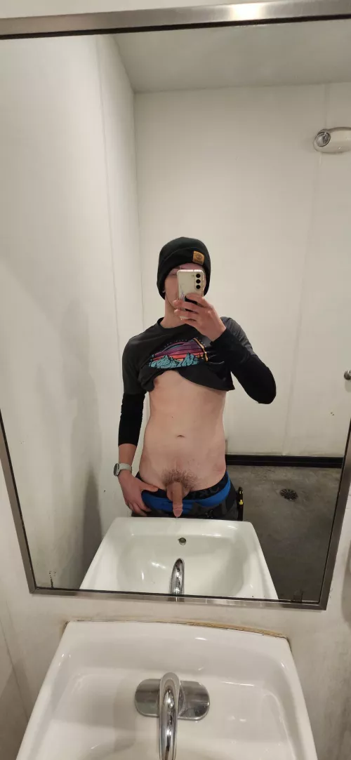 sink pissers unite 💪