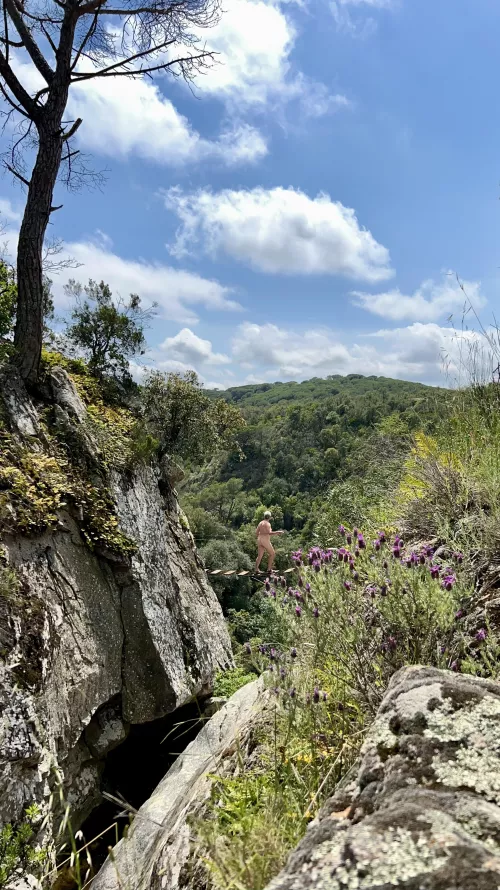 The bridge over the canyon…