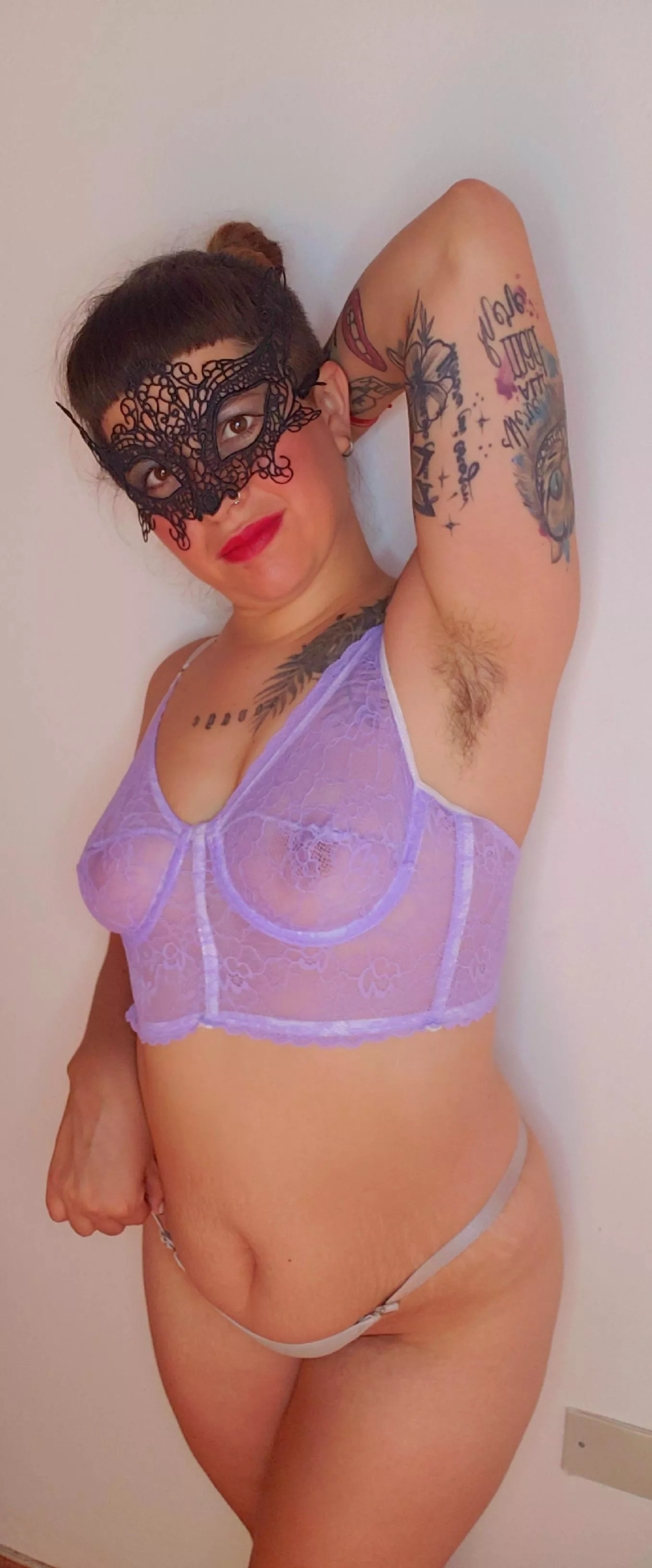 The only thing this sweet chubbyna wants is a little adoration for her curves and bushes 